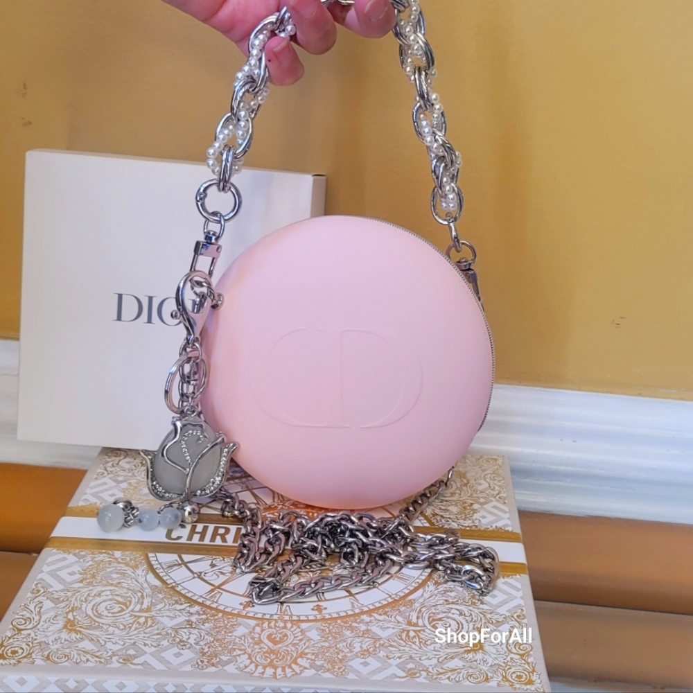 Dior - Picture 12 of 16